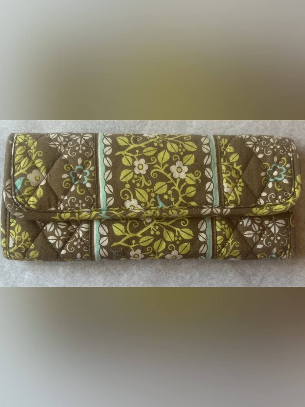 Vera Bradley Clutch Retired "Sittin' In A Tree" Bluebirds Magnetic No Strap